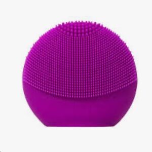 FOREO Luna Fofo in Vibrant Purple